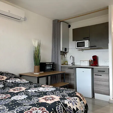 Renove Avec Jardin Proche De La *